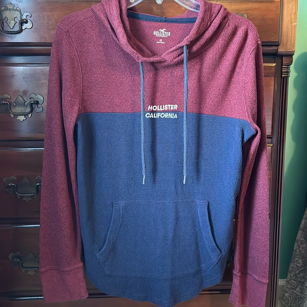 Hollister hooded  thermal! Adult xs